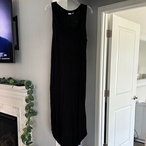 GAP Black Sleeveless Maxi Dress
